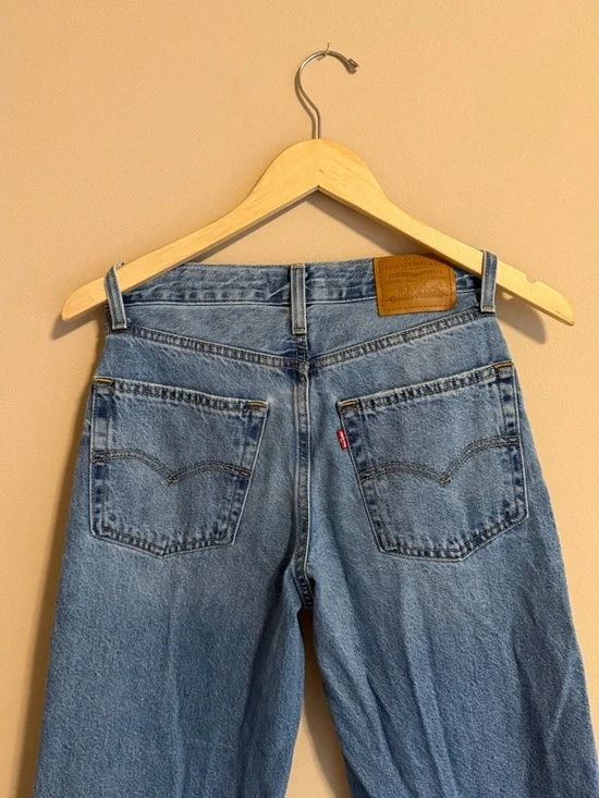 Levi's Baggy Dad Jeans Medium Wash 25 - Picture 3 of 6